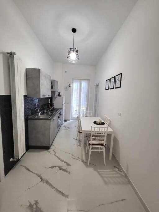 Newlife 815 Holiday Home Black 메르카토 산 세베리노 외부 사진